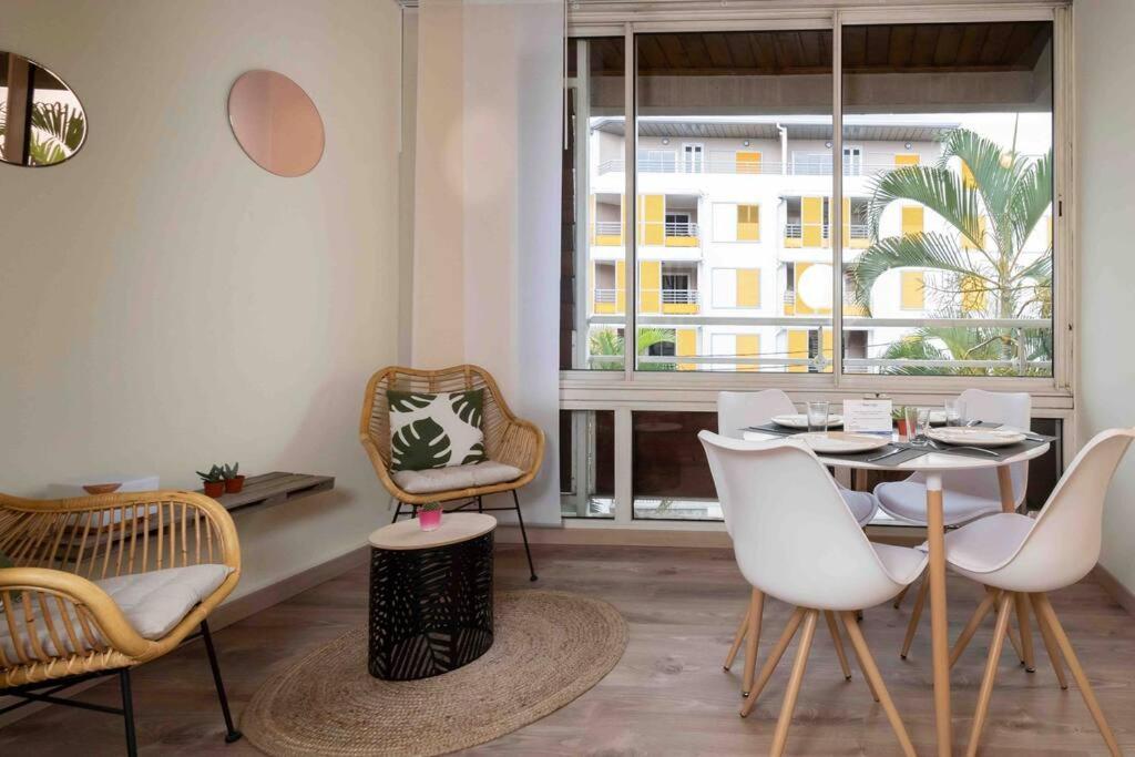 דירות Ecrin D'Or T2 Duplex Sainte Clotilde 2 Etoiles מראה חיצוני תמונה